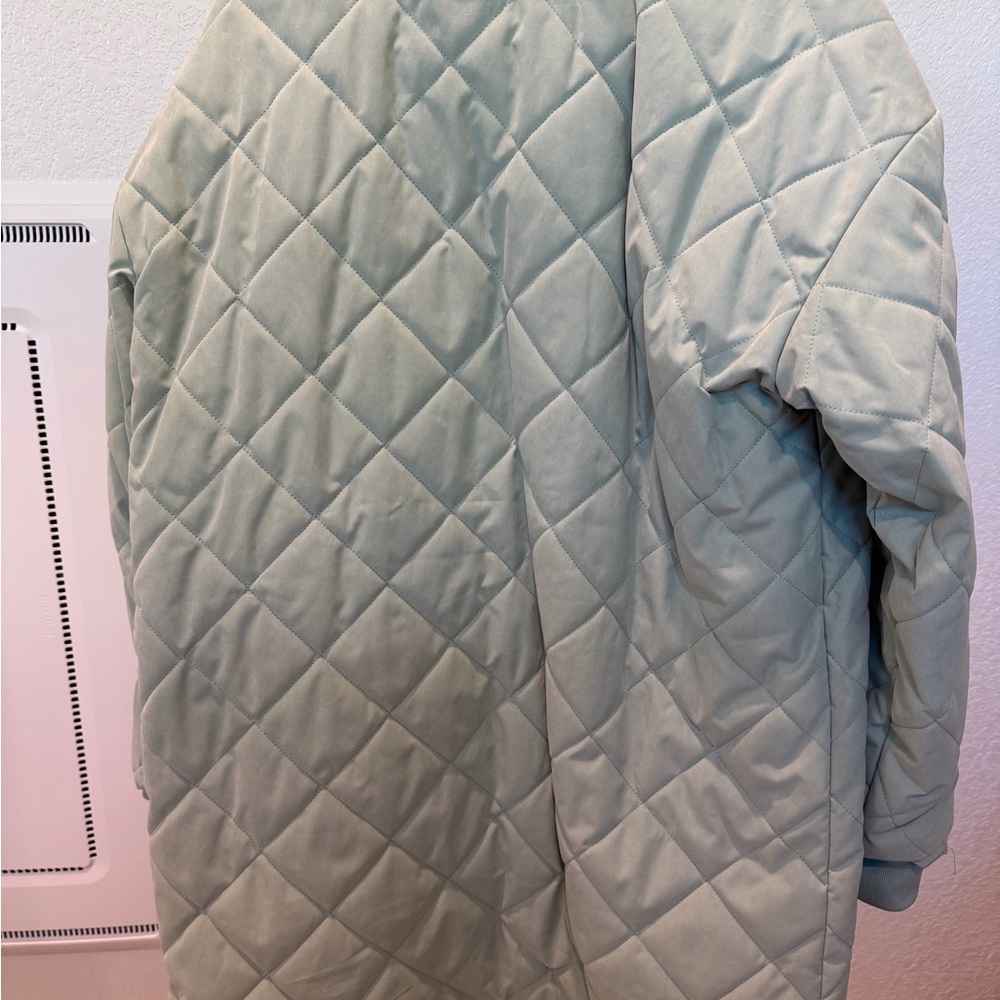 Universal Thread Quilted Long Jacket - Picture 4 of 6
